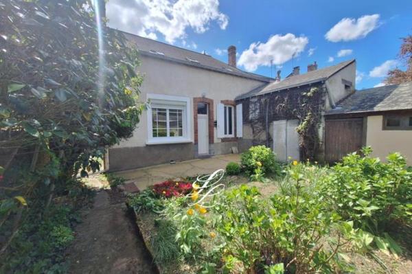Vente - Maison 5 pièces 113 m 2 SABLE SUR SARTHE (72300)