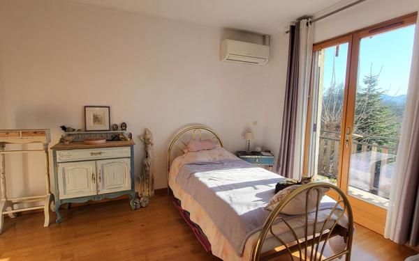 Maison à vendre    4 pièces •  Saint-Alban-Auriolles