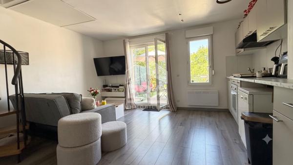 Bel Appartement Corbeil Essonnes 2 pièce(s) de 50m² avec terrasse de 24m²
