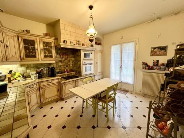 Maison bourgeoise Lesches 200 m²