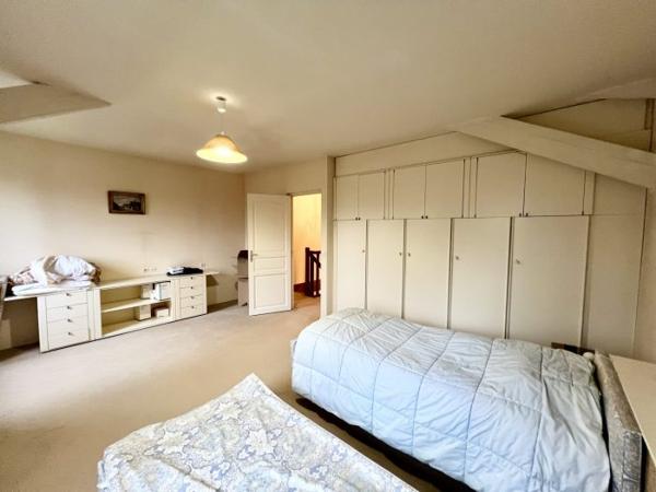 Maison bourgeoise Lesches 200 m²