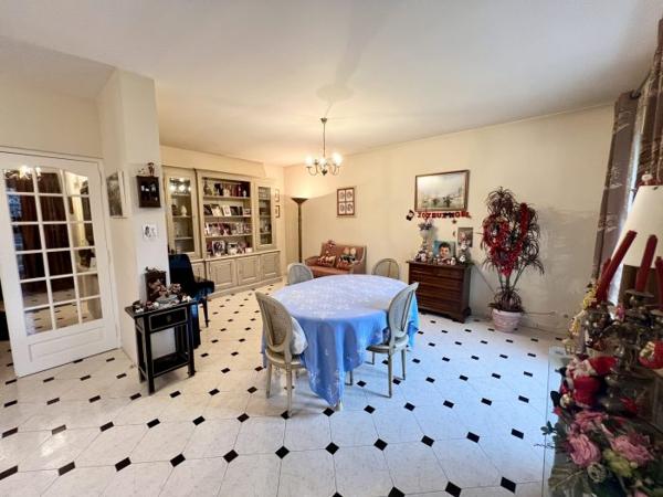 Maison bourgeoise Lesches 200 m²