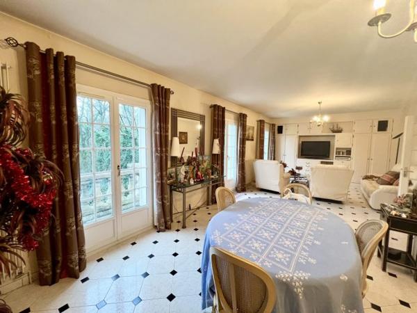 Maison bourgeoise Lesches 200 m²