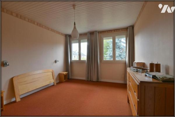 MAISON 5 CHAMBRES LE RHEU CENTRE JARDIN  GARAGE