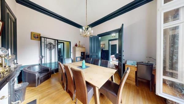 Maison de Maître avec son Authenticité Préservée