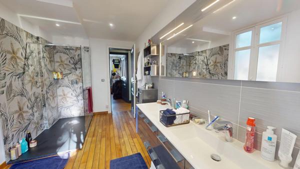 Maison de Maître avec son Authenticité Préservée