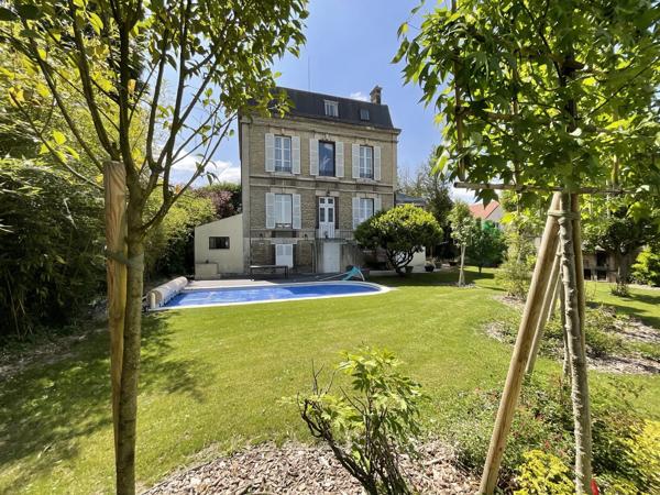 Maison de Maître avec son Authenticité Préservée