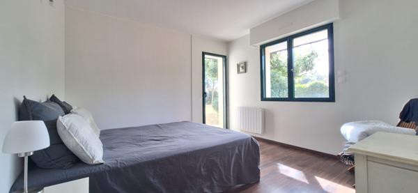 FOUESNANT BOURG - Maison contemporaine de 170 m² sur un joli terrain de 950 m² !