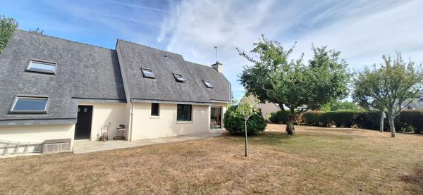 FOUESNANT BOURG - Maison contemporaine de 170 m² sur un joli terrain de 950 m² !