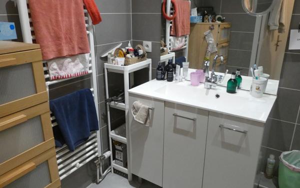 Appartement à louer    3 pièces • 60,69 m2 Saint-Genis-Laval