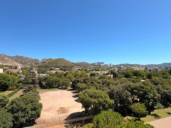 En exclusivité - Appartement T4 de 74 m² avec deux balcons à vendre - Marseille 10?