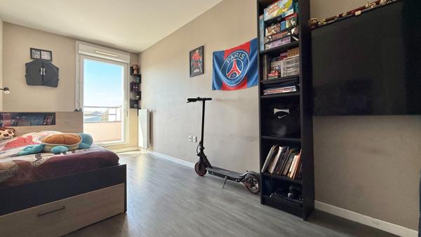 Appartement Corbeil Essonnes 4 pièce(s) 86,74m2 - Terrasse - Parking