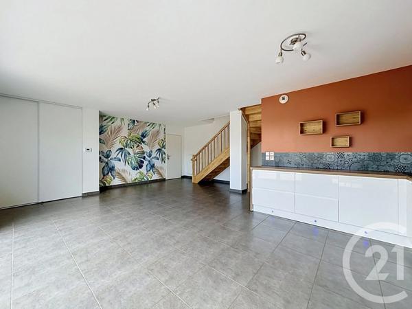 Maison à vendre  5 pièces - 83 m 2   CHASSE SUR RHONE  - 38
