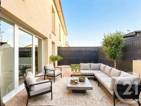 Maison à vendre  5 pièces - 83 m 2   CHASSE SUR RHONE  - 38