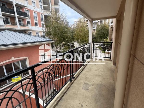 Location Appartement 2 pièces 39.5 m² - 147 RUE DES FAUVELLES Courbevoie 92400