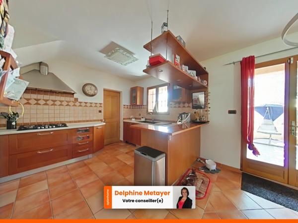 Splendide Villa Provençale de 131 m² à Brignoles, Volumes "Cathédrale" & Prestations Haut de Gamme
