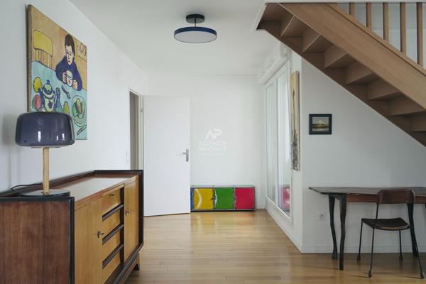 Appartement Non meublé - Nanterre 4 pièce(s) 104 m2 Loyer 2 220 €/mois charges comprises **  - Référence  15520