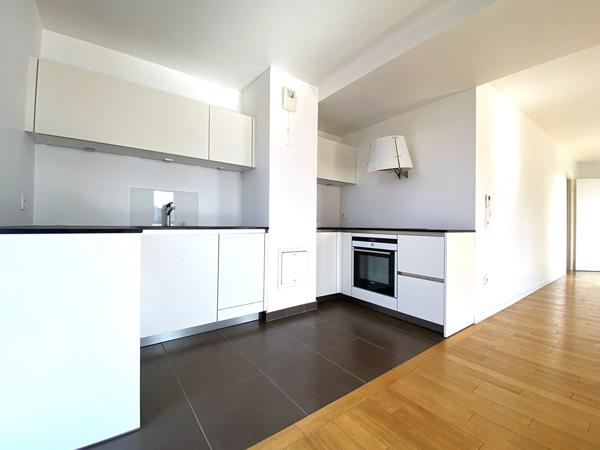 Appartement Non meublé - Nanterre 4 pièce(s) 104 m2 Loyer 2 220 €/mois charges comprises **  - Référence  15520
