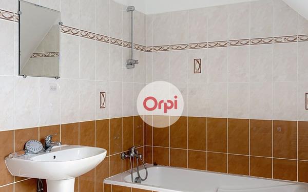 Maison à vendre    5 pièces •  Marzan