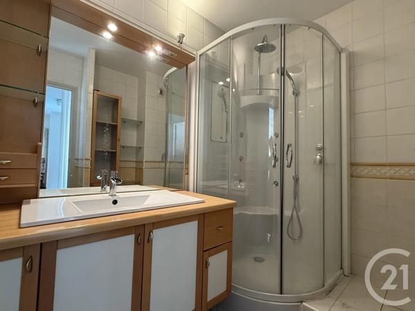 Appartement T4 à vendre  3 pièces - 86,96 m 2   ECHIROLLES  - 38