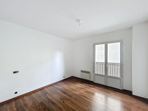 Appartement 4 pièces en duplex de 80 m² - coeur d'Aix-les-Bains- spacieux et fonctionnel, proche des commodités avec cave et parking