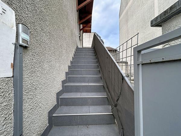 Appartement 4 pièces en duplex de 80 m² - coeur d'Aix-les-Bains- spacieux et fonctionnel, proche des commodités avec cave et parking