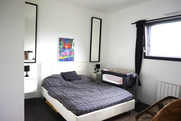 TRES BELLE MAISON CONTEMPORAINE ET ATYPIQUE