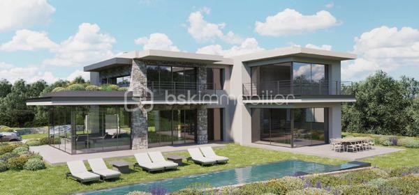 Terrain de 4 270 m²