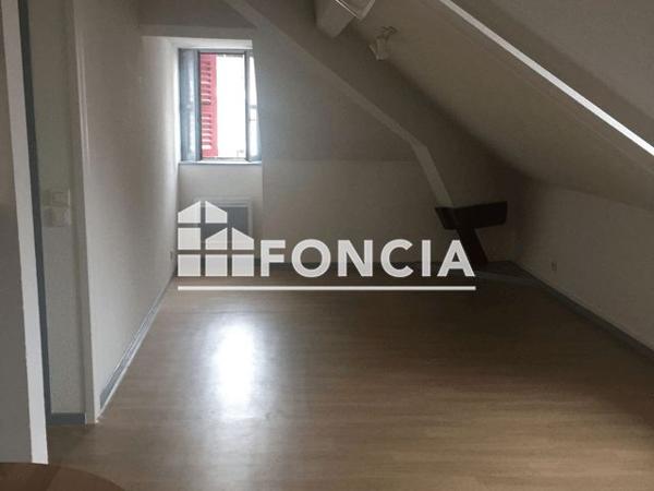 Location Appartement 2 pièces 39 m² - 19 RUE MATHIEU LALANNE Pau 64000