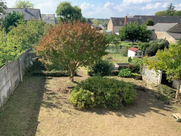 Fermette tourangelle de charme en plein cœur de Veigné