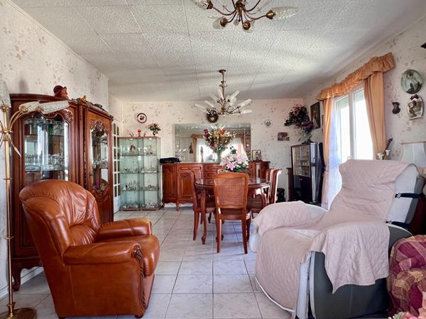 Appartement 4 pièce(s) 89.69 m2 Royan