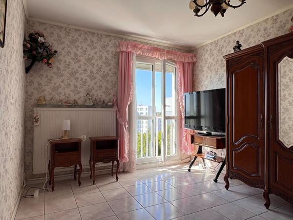 Appartement 4 pièce(s) 89.69 m2 Royan