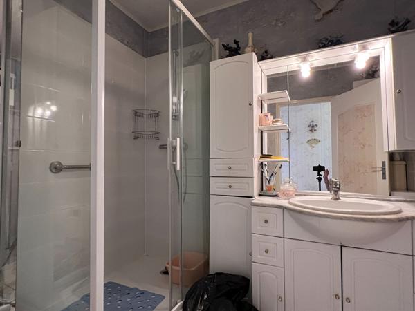 Appartement 4 pièce(s) 89.69 m2 Royan