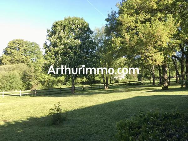 Vente                                                      Propriété
                        
                     10 pièces                      400 m2                     à Mauléon