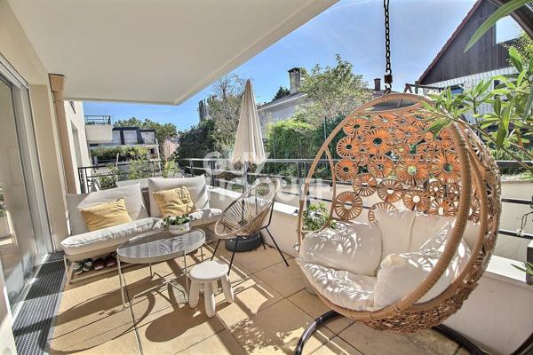CHAVILLE COEUR DE VILLE - ELEGANT ET LUMINEUX APPARTEMENT 4 PIECES AVEC DEUX TERRASSES