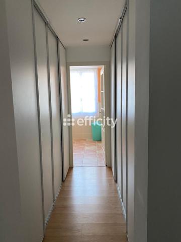 Maison 5 pièces - 142 m² Exclusivité efficity