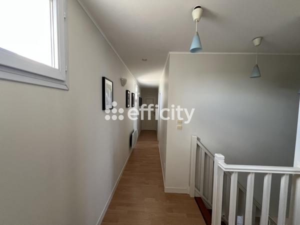 Maison 5 pièces - 142 m² Exclusivité efficity