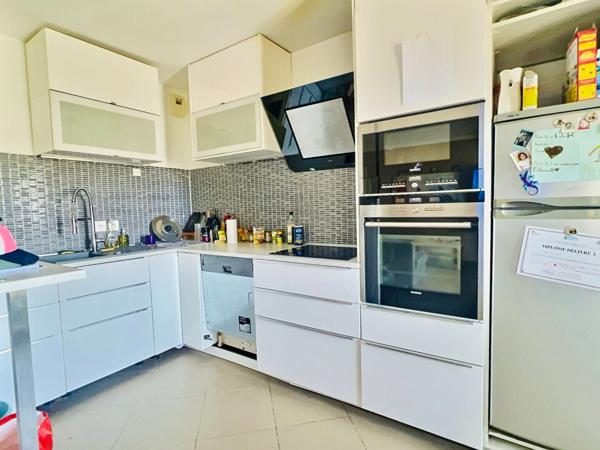 CAPELETTE - 13010 - Appartement T3 - Terrasse