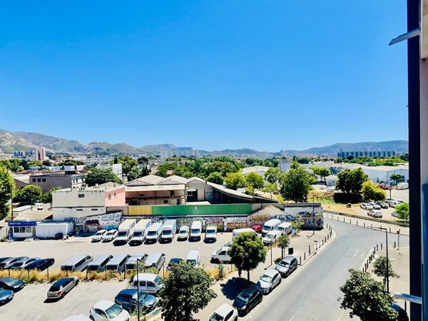CAPELETTE - 13010 - Appartement T3 - Terrasse
