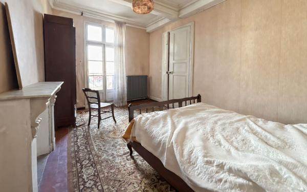 Maison à vendre    7 pièces •  Puisserguier