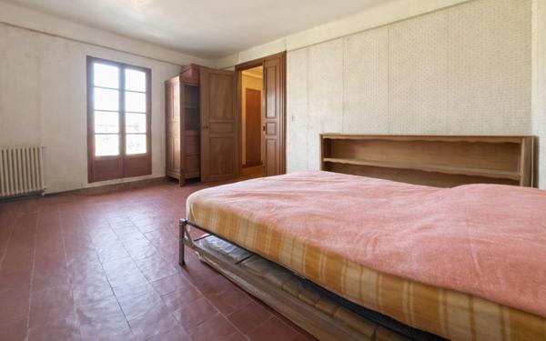Maison à vendre    7 pièces •  Puisserguier