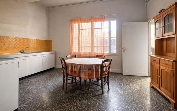 Maison à vendre    7 pièces •  Puisserguier