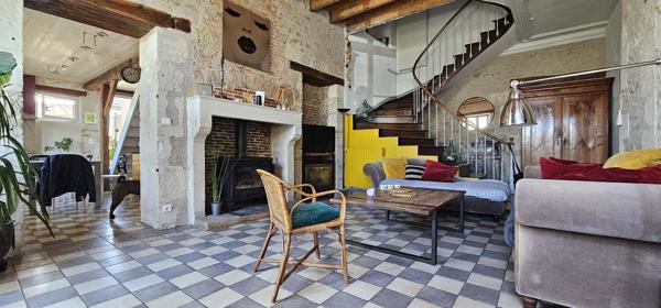 Maison de caractère 146m2 au pied du pied du marché