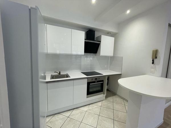 A LOUER : T2 à LILLE • Vieux lille • 805 € CC • Réf. 6062