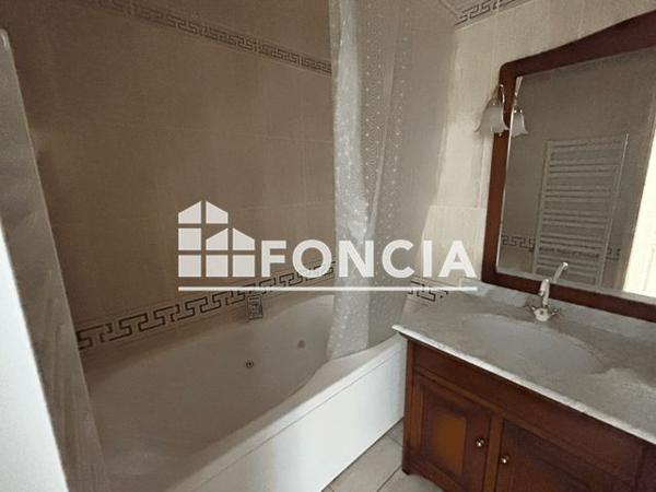 Location Appartement 3 pièces 65.1 m² - 114 AVENUE RENE GASNIER Angers 49100