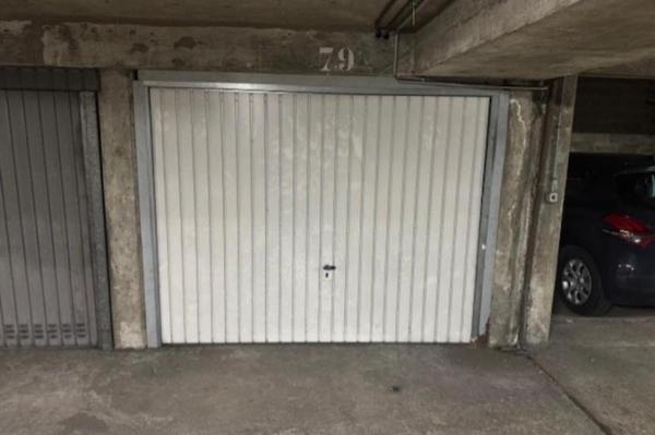 Vente - Garage Paris (75015)