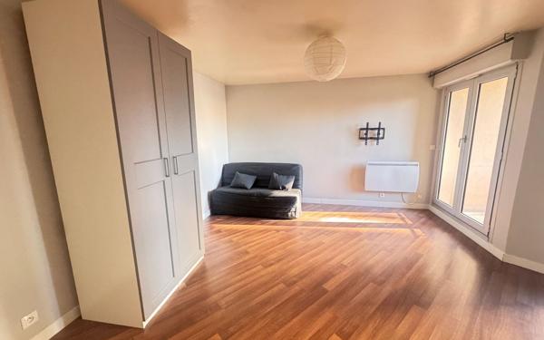 Appartement à vendre    1 pièce • 31,12 m2 Joinville-le-Pont