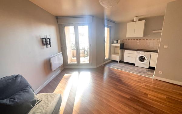 Appartement à vendre    1 pièce • 31,12 m2 Joinville-le-Pont