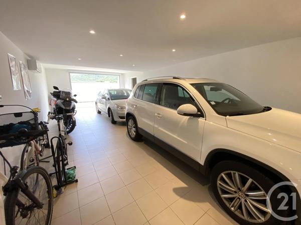 Maison à vendre  6 pièces - 166 m 2   STE MAXIME  - 83