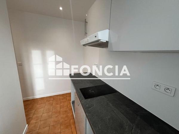 Location Studio 23.01 m² - 18 RUE VOLTAIRE Arcueil 94110